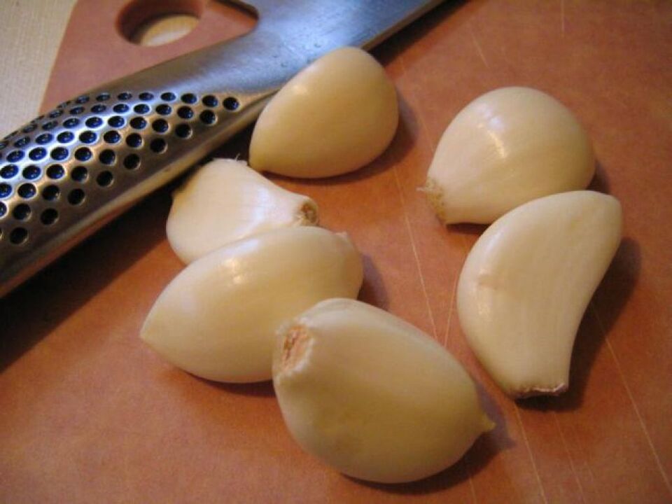 garlic to remove papillomas
